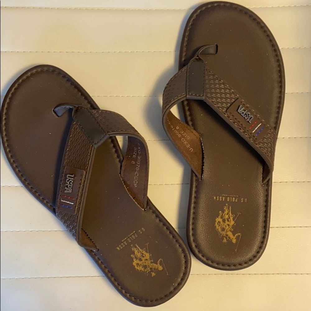 USPA flip flops sz 8
